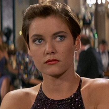 Pam Bouvier (Carey Lowell) - Profile