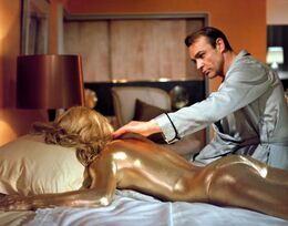 Goldfinger Golden-girl