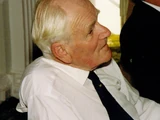 Desmond Llewelyn