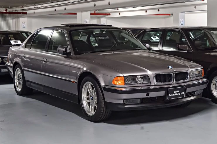 BMW 750iL | James Bond | Fandom
