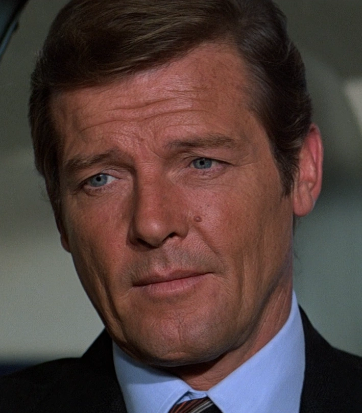 James Bond (Roger Moore) Bondpedia Fandom