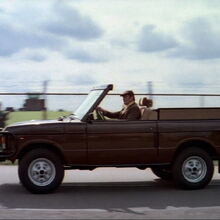 Land Rover Range Rover Convertible James Bond Wiki Fandom