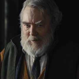 Kincade (Albert Finney) - Profile