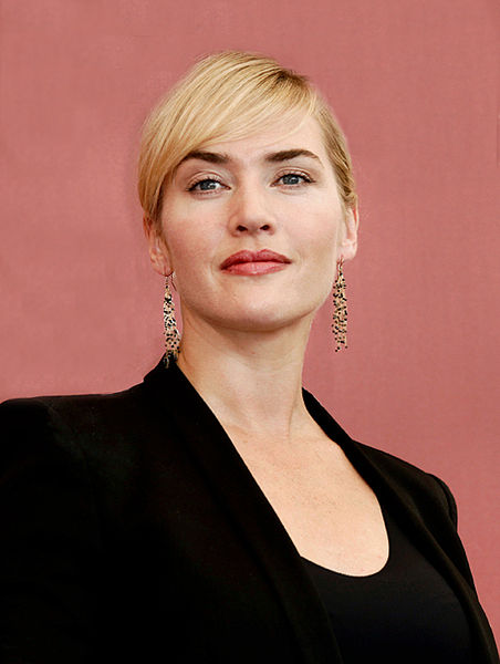 Kate Winslet wears a golden toned Light Blonde hair color with much darker  eyebrows. Are you concerned about match… | Kate winslet images, Kate winslet,  Celebrities