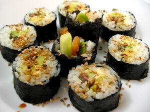 Maki sushi.jpg