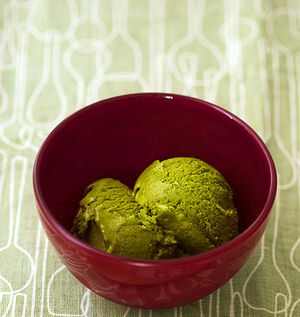 Green tea ice cream resize 3949