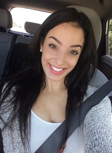 Briana Jean in Rosebowl Wash