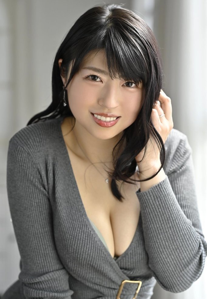 Rinka Tahara (田原凛花) is a Japanese AV actress active since 2020. 