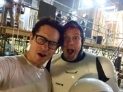 Michael Giacchino in  am Set von , mit 