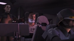 Sato und Rex an Bord der Liberator, während sie im Fangstrahl festsitzen