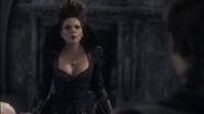 122EvilQueen1