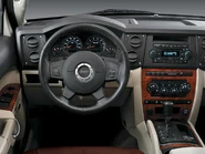 2007 Commander dashboard.jpg (17 KB)