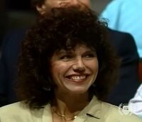 Linda Lewis.jpg