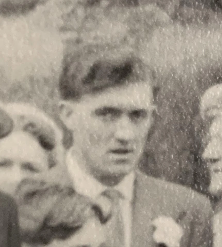 Raymond Turner [Profiles] • Instagram, Twitter, TikTok Foller