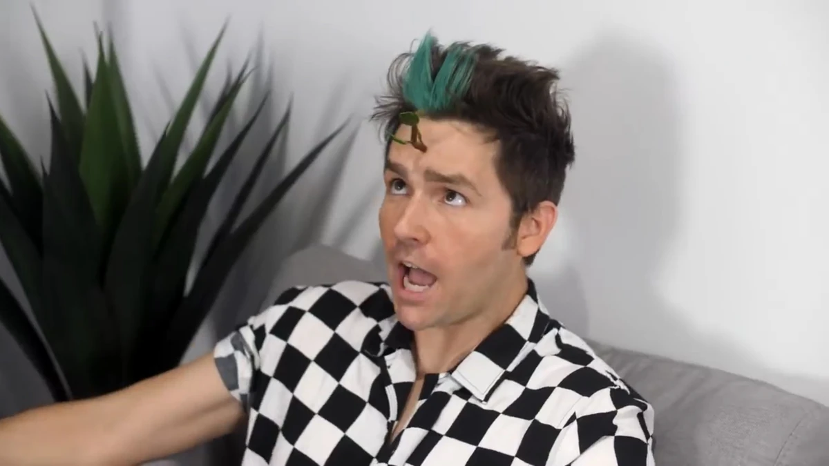 Tree Grows On Face Surprise! | JesseAndMike Wiki | Fandom