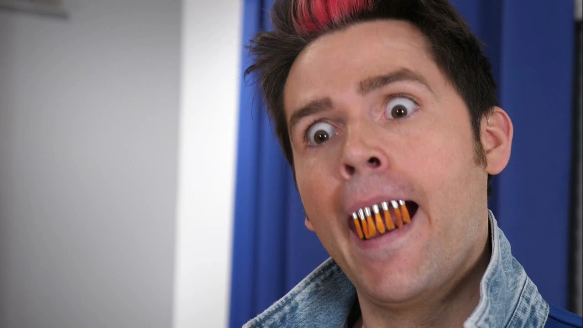 TEETH MADE OF PAINTBRUSHES! | JesseAndMike Wiki | Fandom