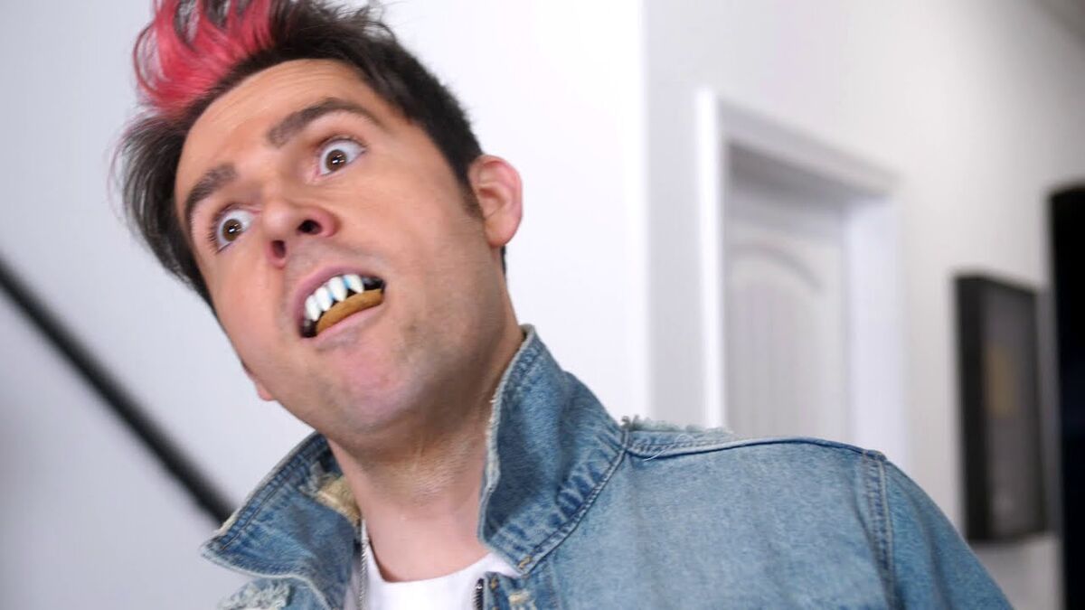 Shark Teeth Grow In Mouth! | JesseAndMike Wiki | Fandom