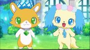 Nephrite & Sapphie standing.