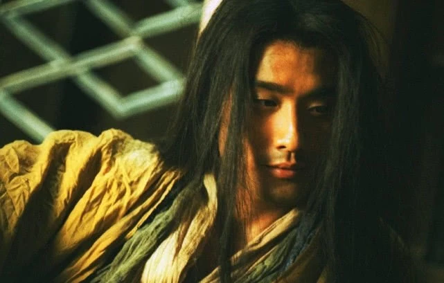 金庸武侠小说人物 黄老邪/黄岛主 姓名  黄药师 绰号  东邪/黄老邪/邪