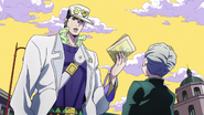 Jotaro le pregunta a Koichi si conoce a un joven de apellido "Higashikata".