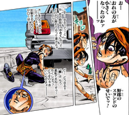 Narancia realizes that he's being shrunk by Little Feet