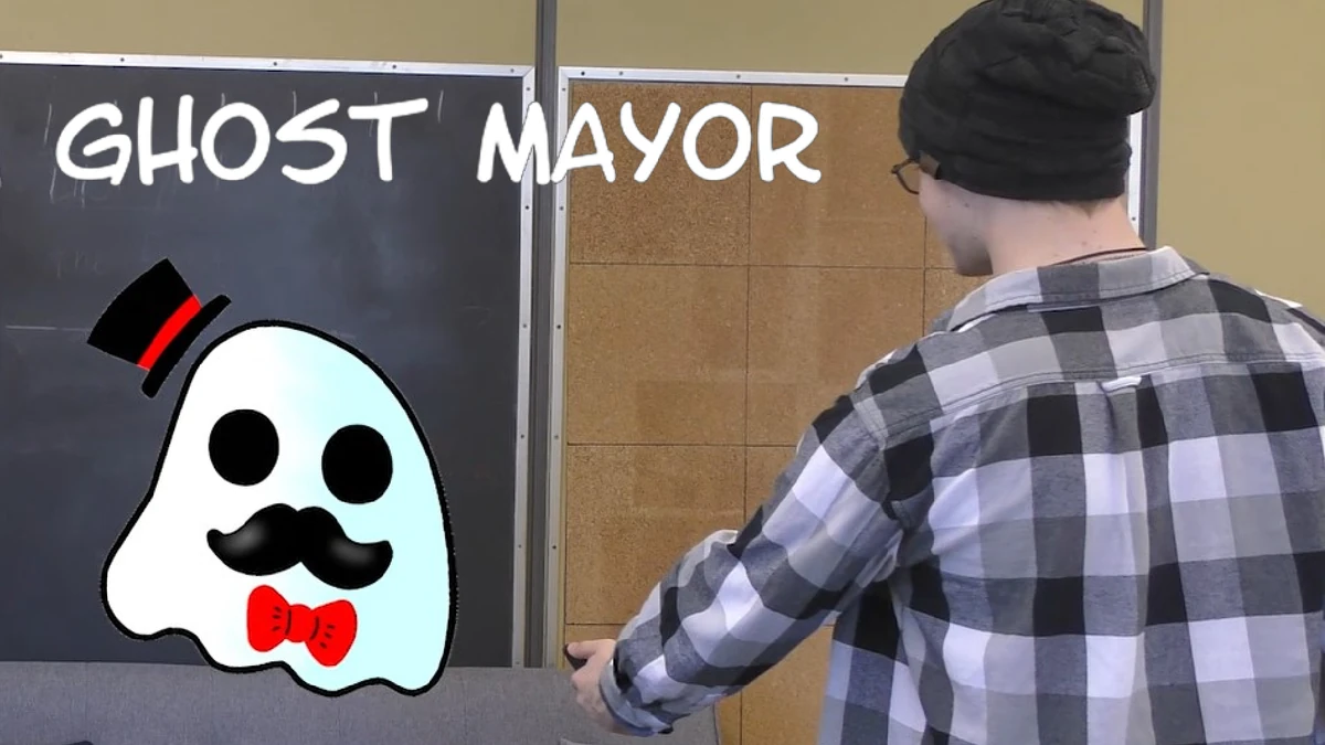 mayor in ghost cart