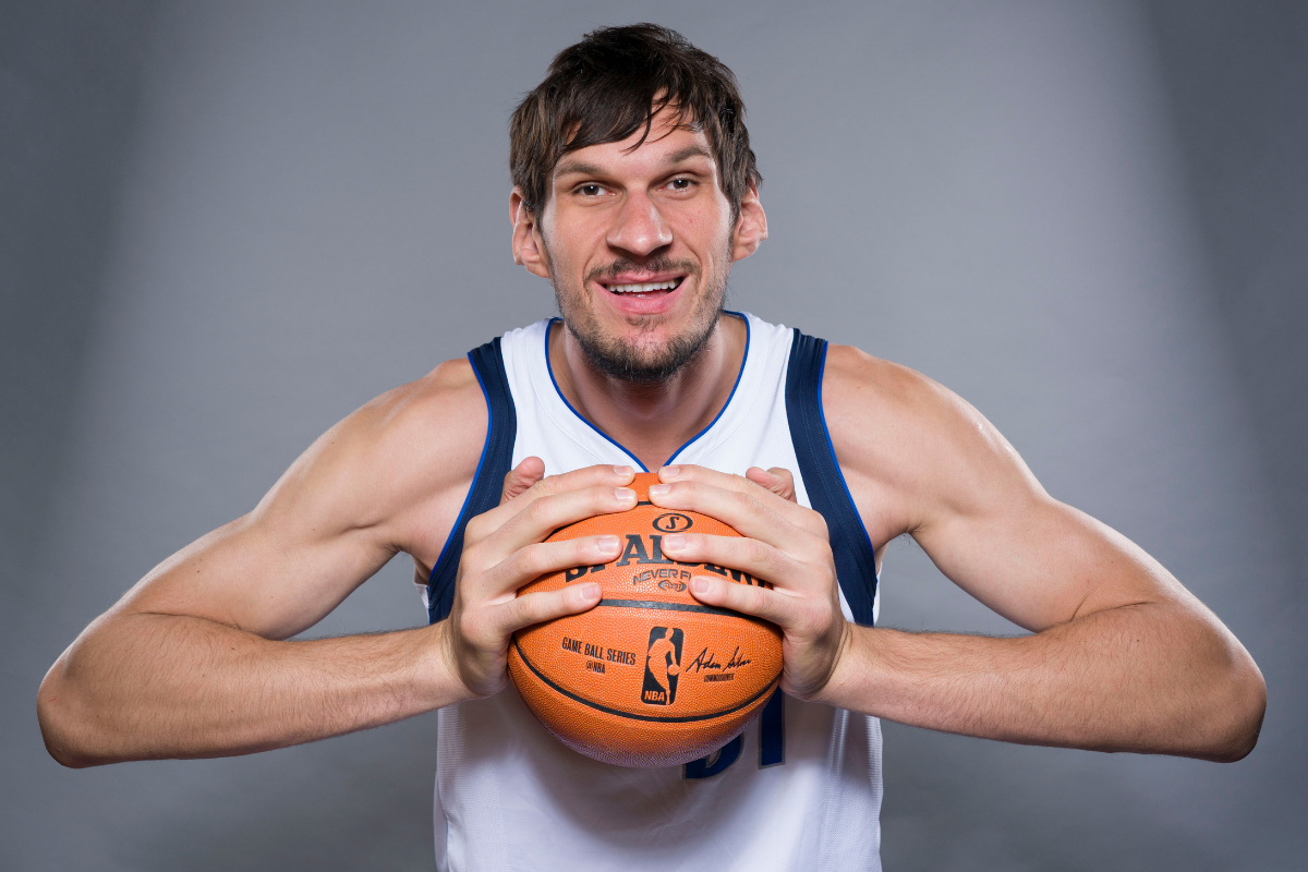 A2D Radio - The size of Boban Marjanović's hands… GOOD LORD