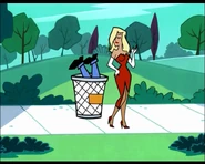 Femme leaves.jpg (83 KB)