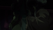 Aparición inicial de Nukesaku, envuelto en sombras junto a Enya.