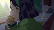 Tomoko comiendo otro bocadillo