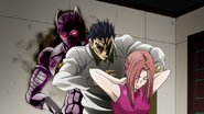 Kira intentando asesinar a Shinobu