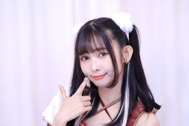 アイドル yuki 190px-Yuki_SS_Event_Sprite_2.png