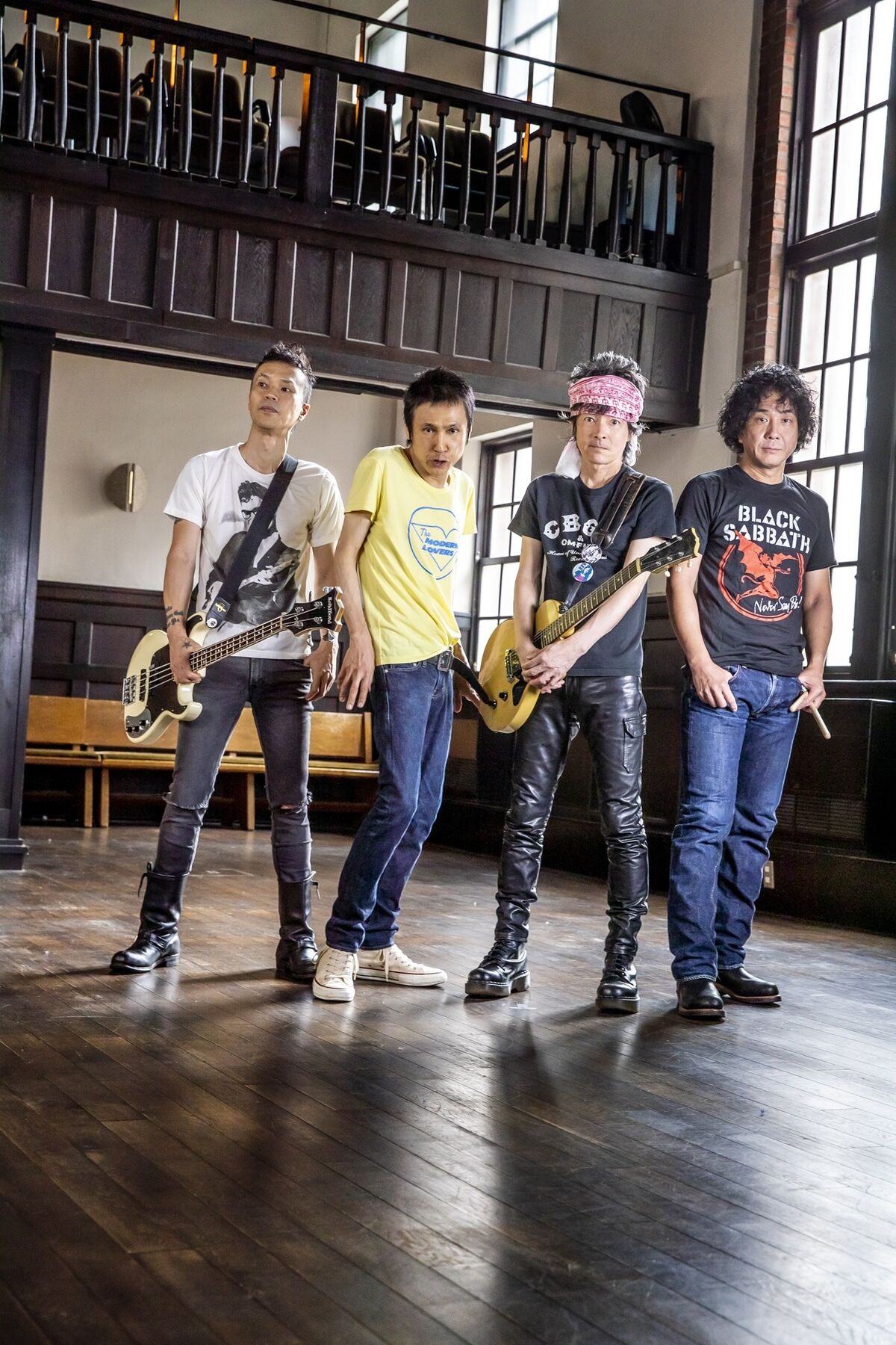 【rman】The Cro-Magnons 20 FLAKES レコード Amazon.co.jp: 20 FLAKES~Coupling Collection~ - ザ