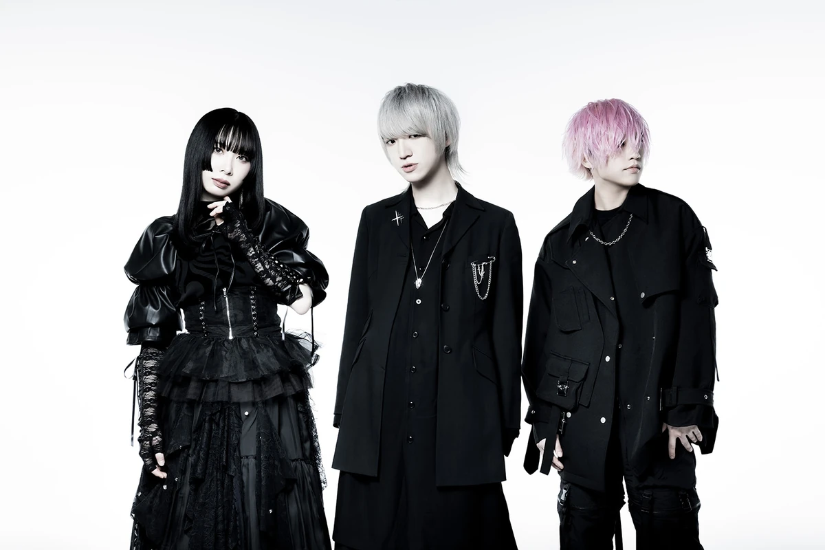 ソプラノ歌手 コンビアーノ, 岸淑香, 中島香里, 藤橋万記 - Combiano - Amazon