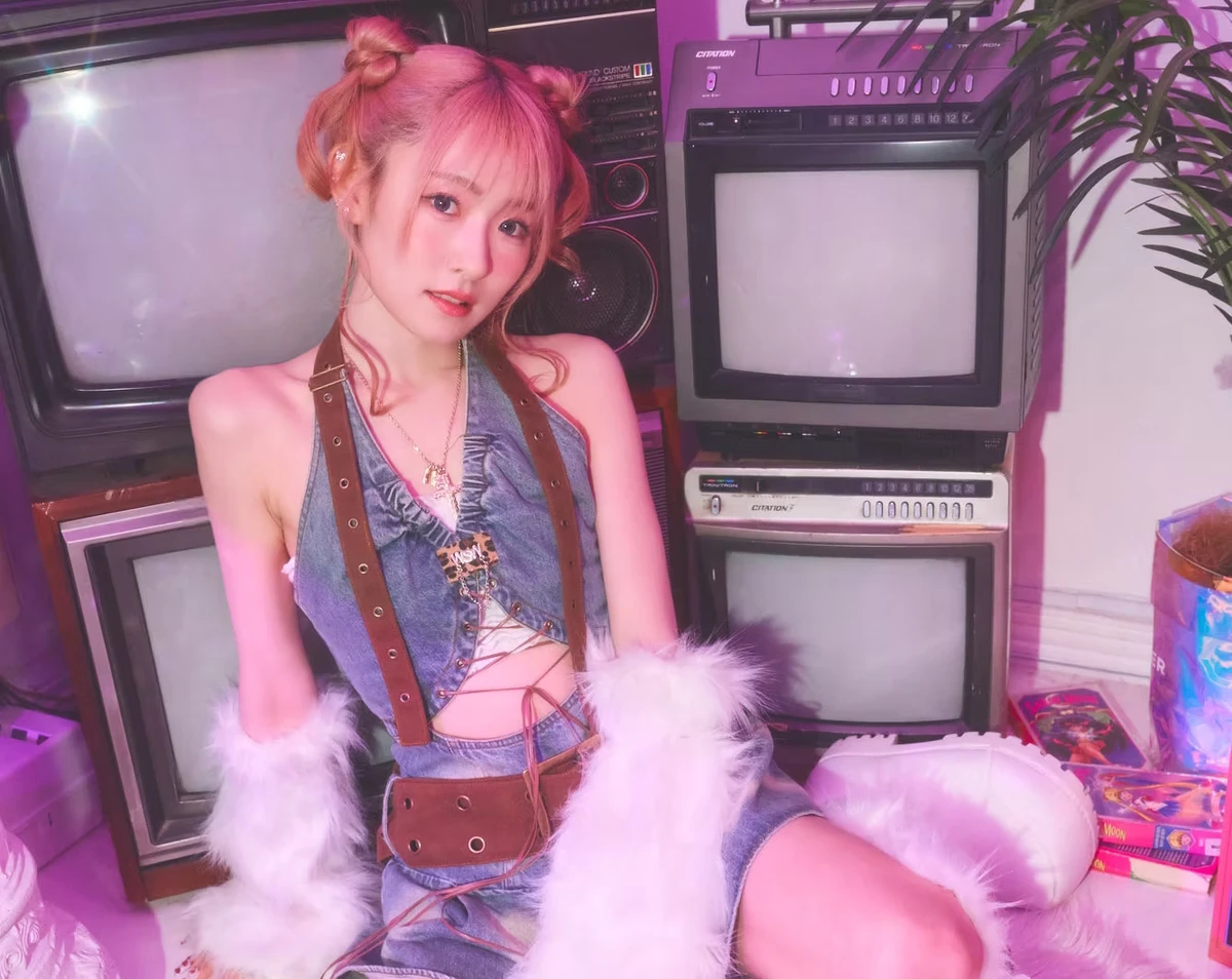 アイドル LANA 📸 @uran_sakaguchi 👚 @aisuganuma 💄 @wmwmarianu