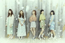 201802141224480.jpg (138 KB) Promoting "Gyutto / CLOSE TO YOU" March 2018