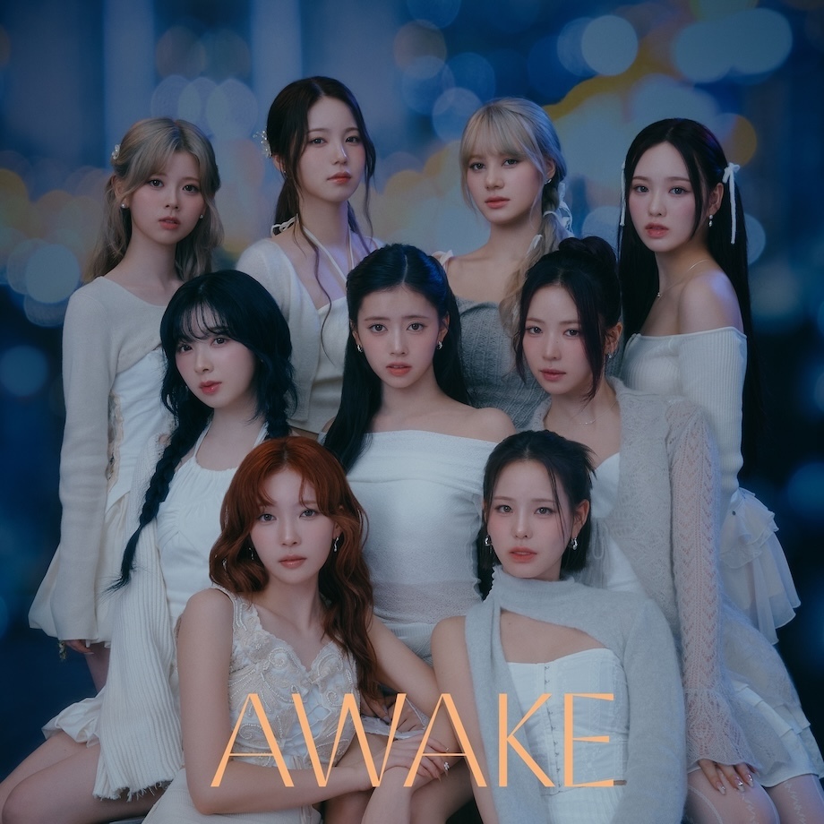 NiziU AWAKE [Regular Edition] - Music Plaza