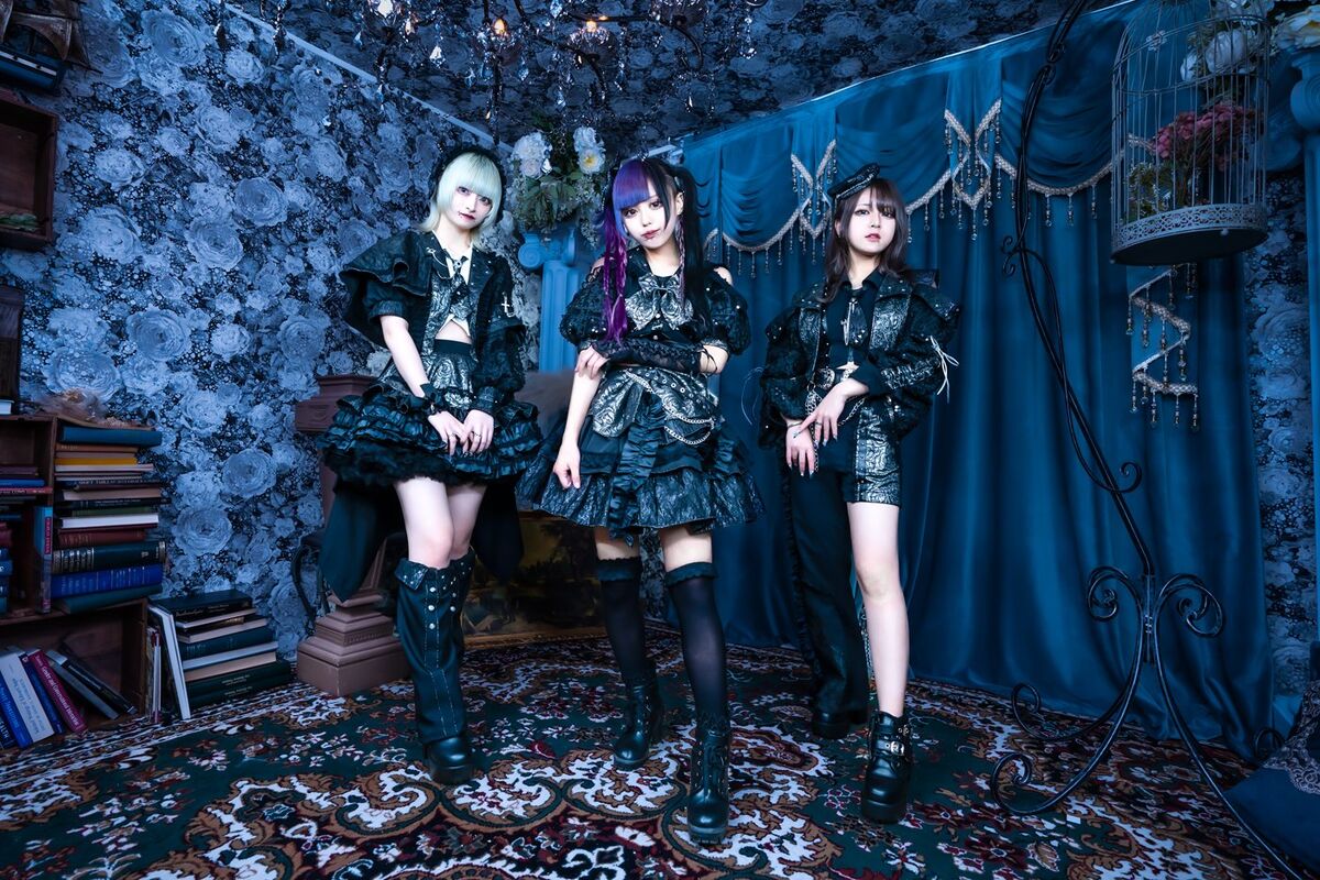 CD MODE, 麻倉真琴, 山路禮照, 高橋由紀, 浅倉大介; MATERIAL