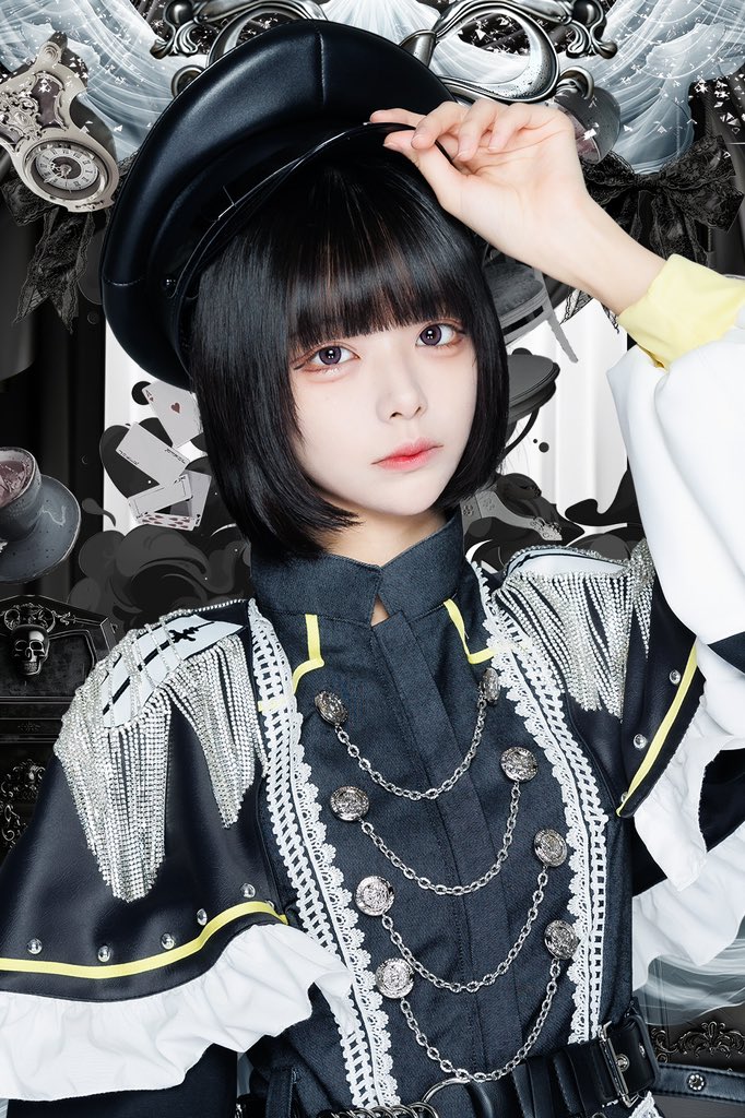 uyuウユ uyu. (@_uyu__official) • Instagram photos and videos
