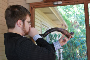 Blowing The Shofar on Rosh Hashanah