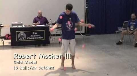 Robert_Mosher_III_-_First_10_Ball_Bounce_Juggling_Qualify-1