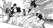 Sukuna kicks Yorozu
