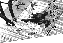 Yorozu using liquid metal to attack Sukuna