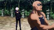 Gojo appears behind Juzo