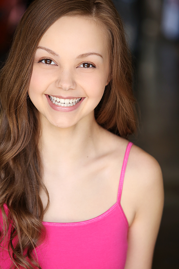 Savannah Lee May/Gallery Julie and The Phantoms Wiki Fandom