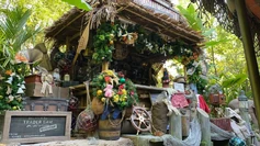 Trader Sam's gift-shop