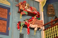Jingle Cruise decor