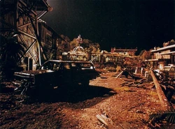 MV5BODYzODBlZWEtM2QzNy00YzMzLTg4NTUt