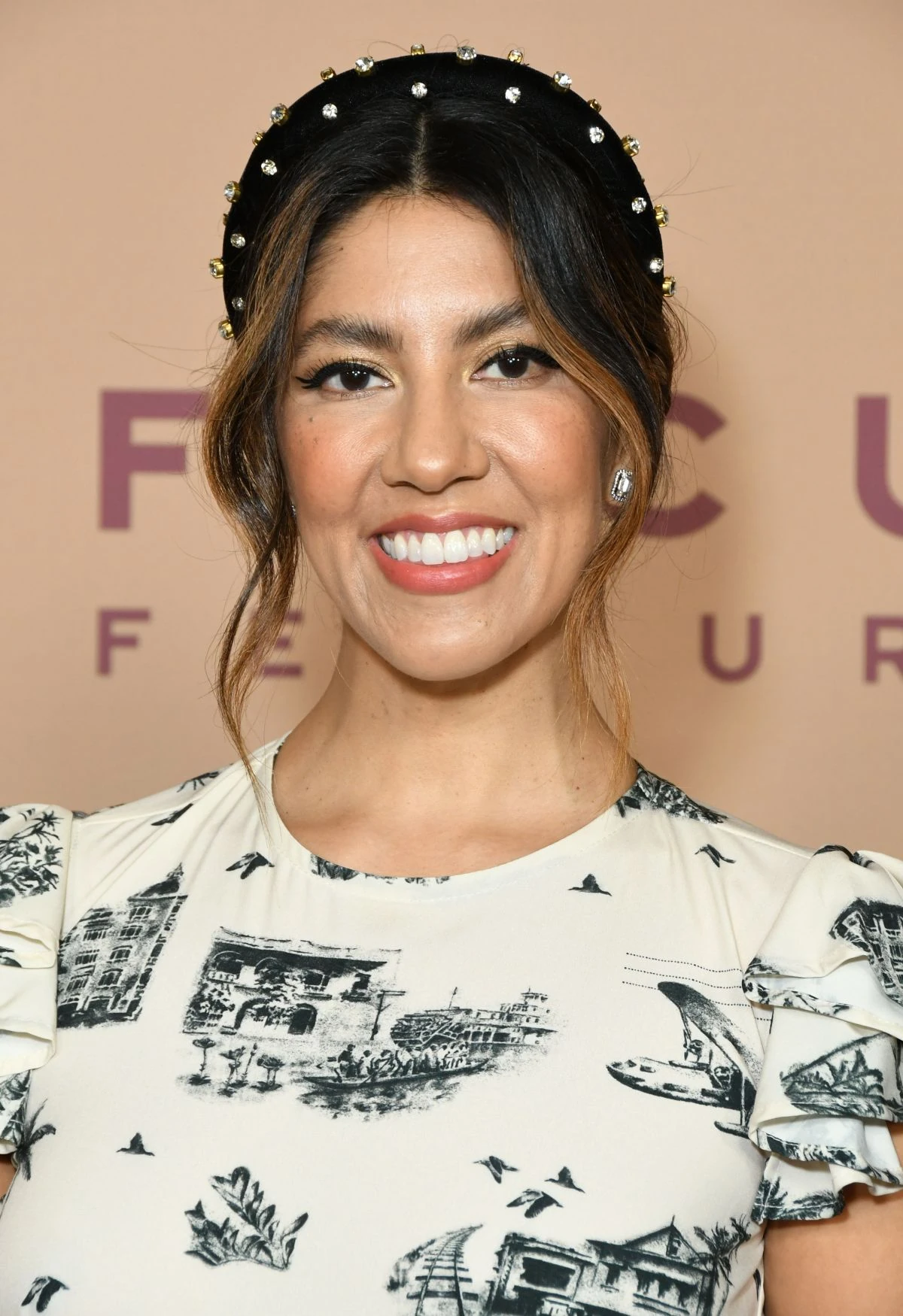 Stephanie Beatriz Wikia Jurassic Park Fandom