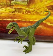 91wl70AnsrL. AC SL1500 .jpg (249 KB) Charlie from the Ceratosaurs battle set